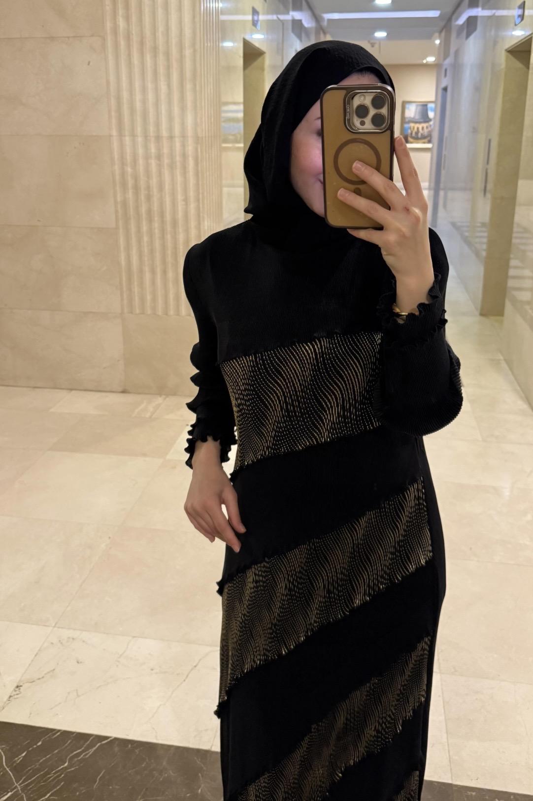 İthal Yan Gold Elbise