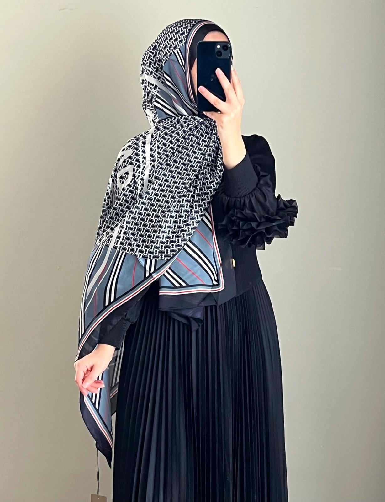 Burberry Vual İpek Şal