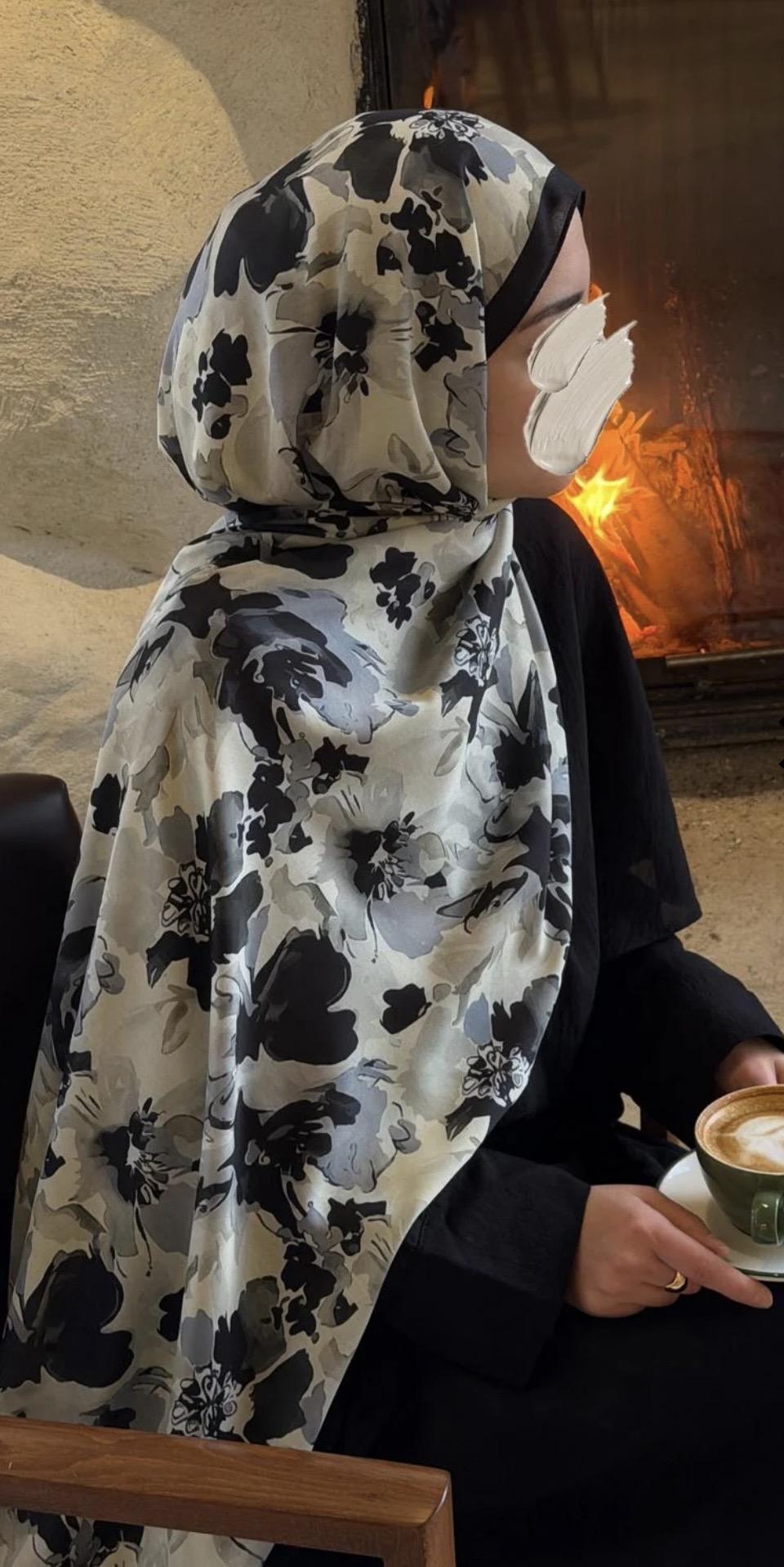 Flora Şal - Siyah