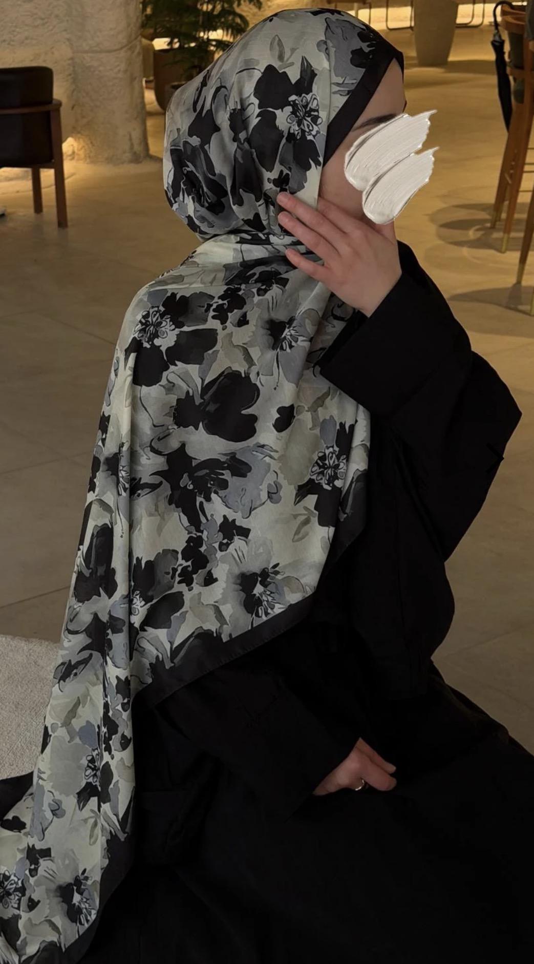 Flora Şal - Siyah